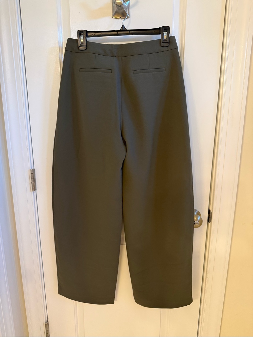 Aritzia Helix Barrel Pant - Crepette - Picture 3 of 8